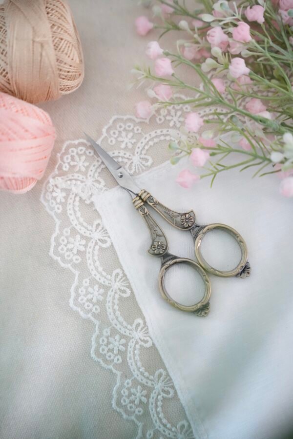 Vintage Sharp Embroidery Scissors - Style4