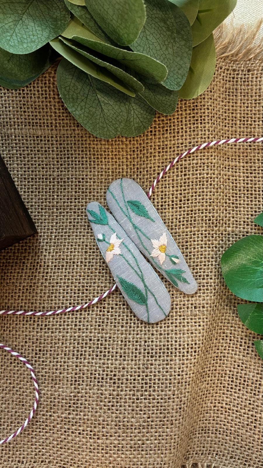 Embroidered Buckle - White Flower Style - Image 2